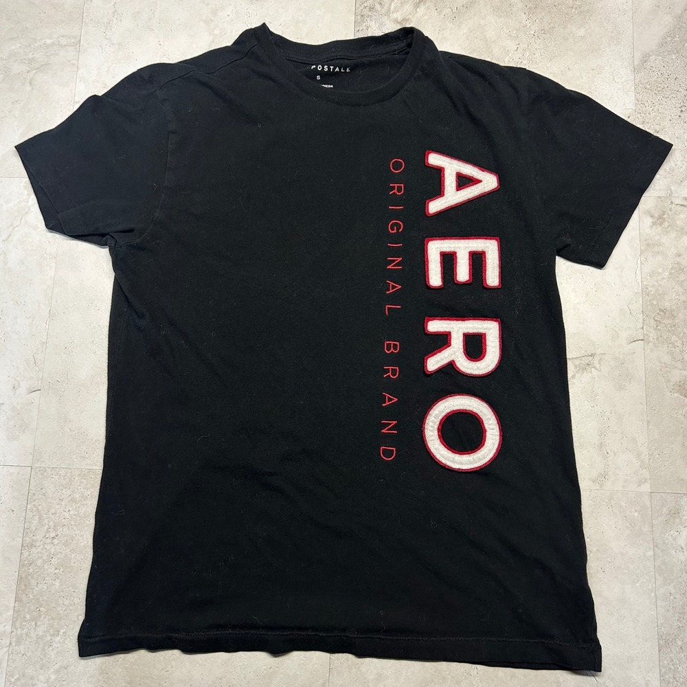 Aeropostale Graphic T-Shirt Black Mens Small Chenille Patch Original Brand Tee